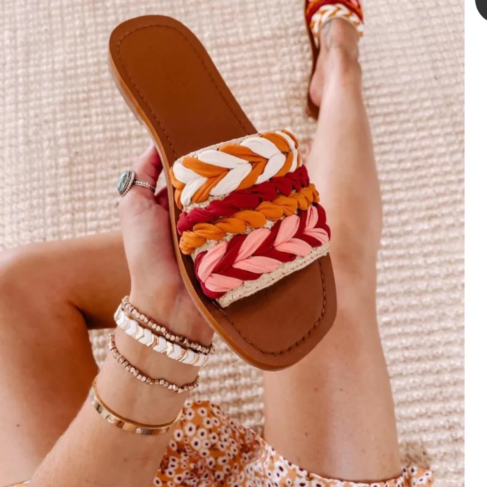 Women’s Eve square toe raffia sandals black and white universal thread new 6.5